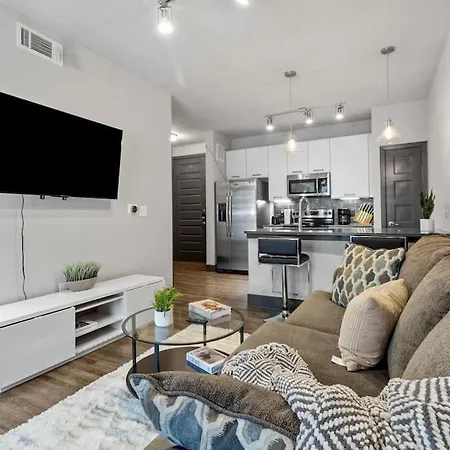 Modern 1Br Retreat Pool Free Wi-Fi Free Parking Appartement